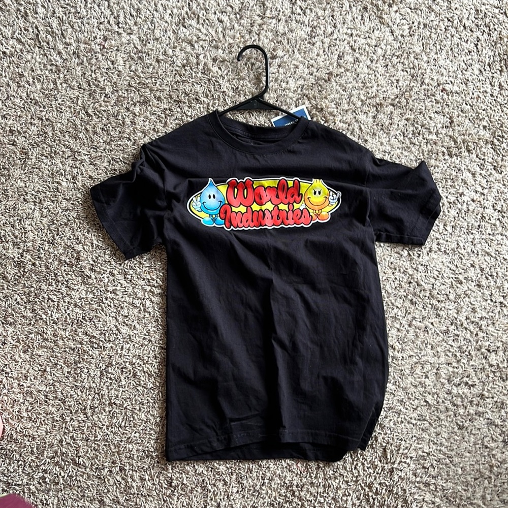 world industries tee small